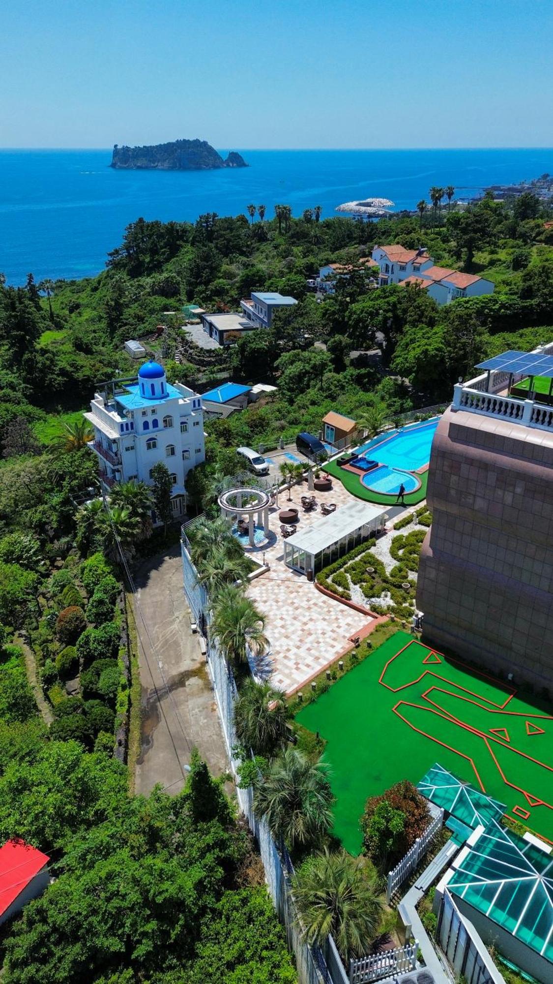 GoldOne Hotel & Suites Seogwipo Exterior foto
