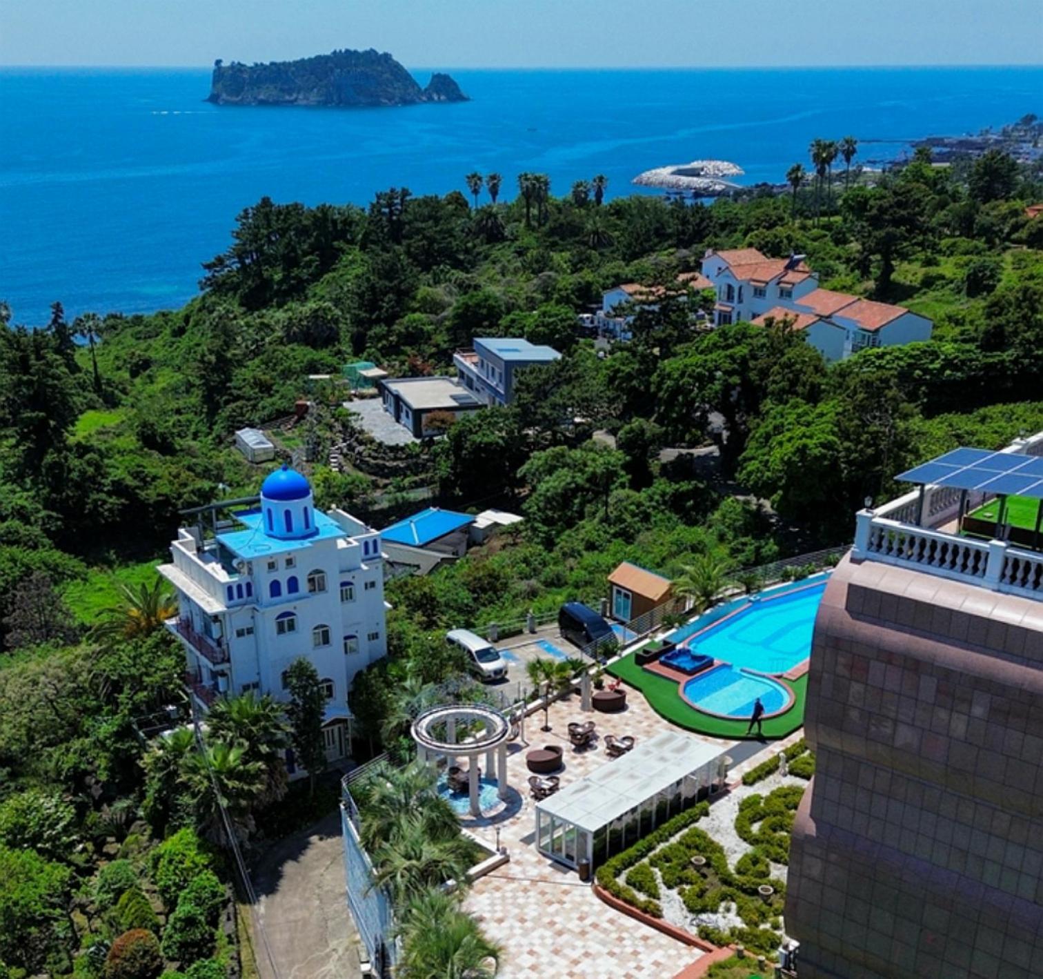 GoldOne Hotel & Suites Seogwipo Exterior foto